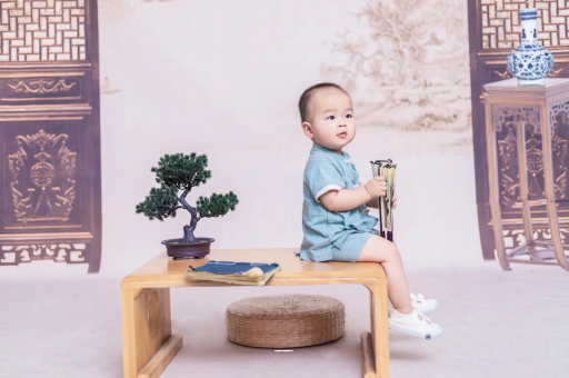 桦甸可爱的企鹅宝宝